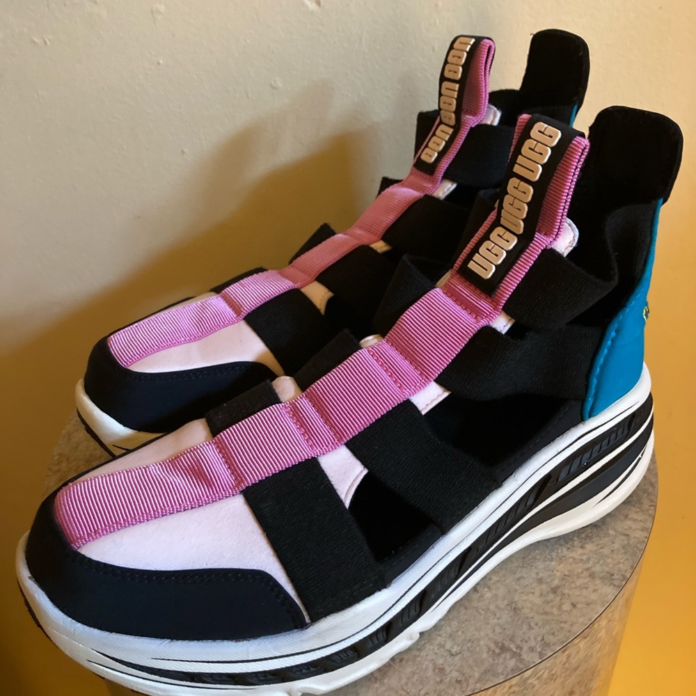 Womens Ugg Gladiator Runner sneakers